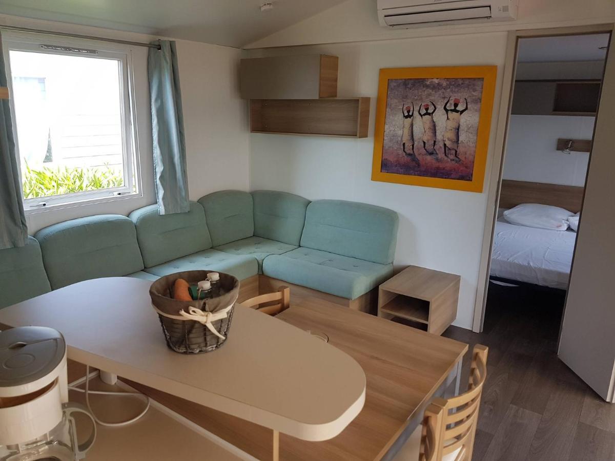 Frejus Tout Confort, Climatisation,Linge De Lit Et De Toilette, Coffre Fort, Ventilations Au Plafond Chambres Et Wifi Possible エクステリア 写真