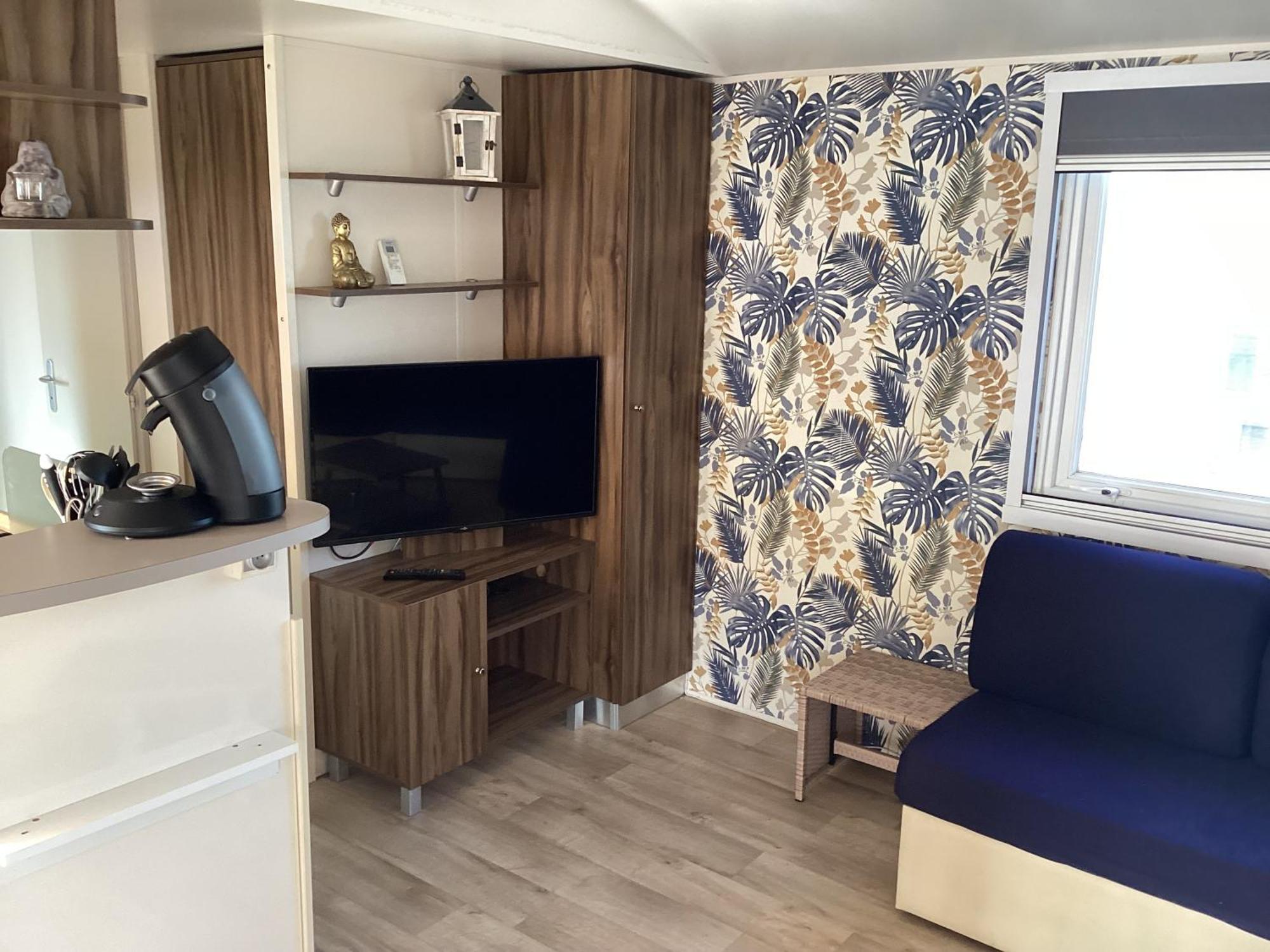 Frejus Tout Confort, Climatisation,Linge De Lit Et De Toilette, Coffre Fort, Ventilations Au Plafond Chambres Et Wifi Possible エクステリア 写真