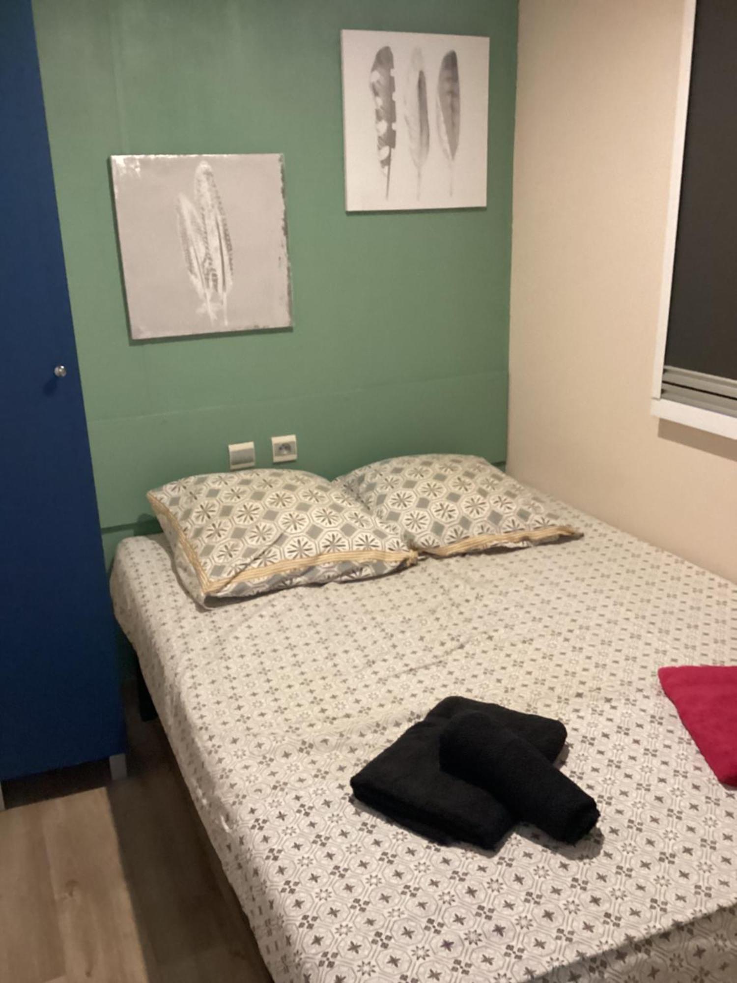 Frejus Tout Confort, Climatisation,Linge De Lit Et De Toilette, Coffre Fort, Ventilations Au Plafond Chambres Et Wifi Possible エクステリア 写真