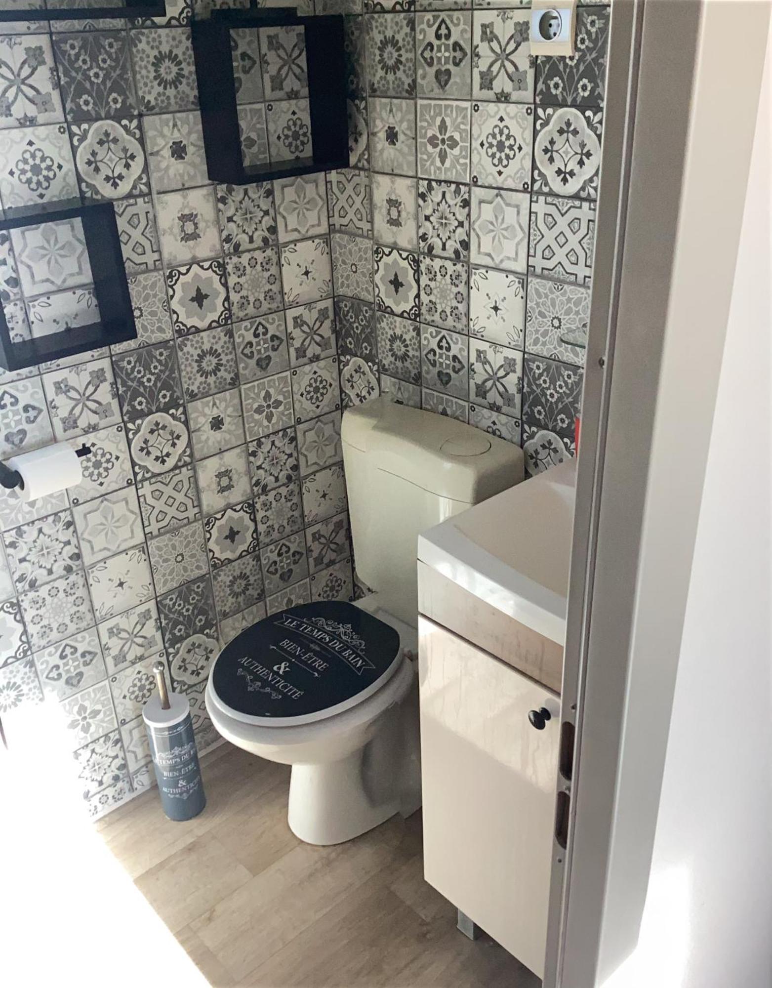 Frejus Tout Confort, Climatisation,Linge De Lit Et De Toilette, Coffre Fort, Ventilations Au Plafond Chambres Et Wifi Possible エクステリア 写真