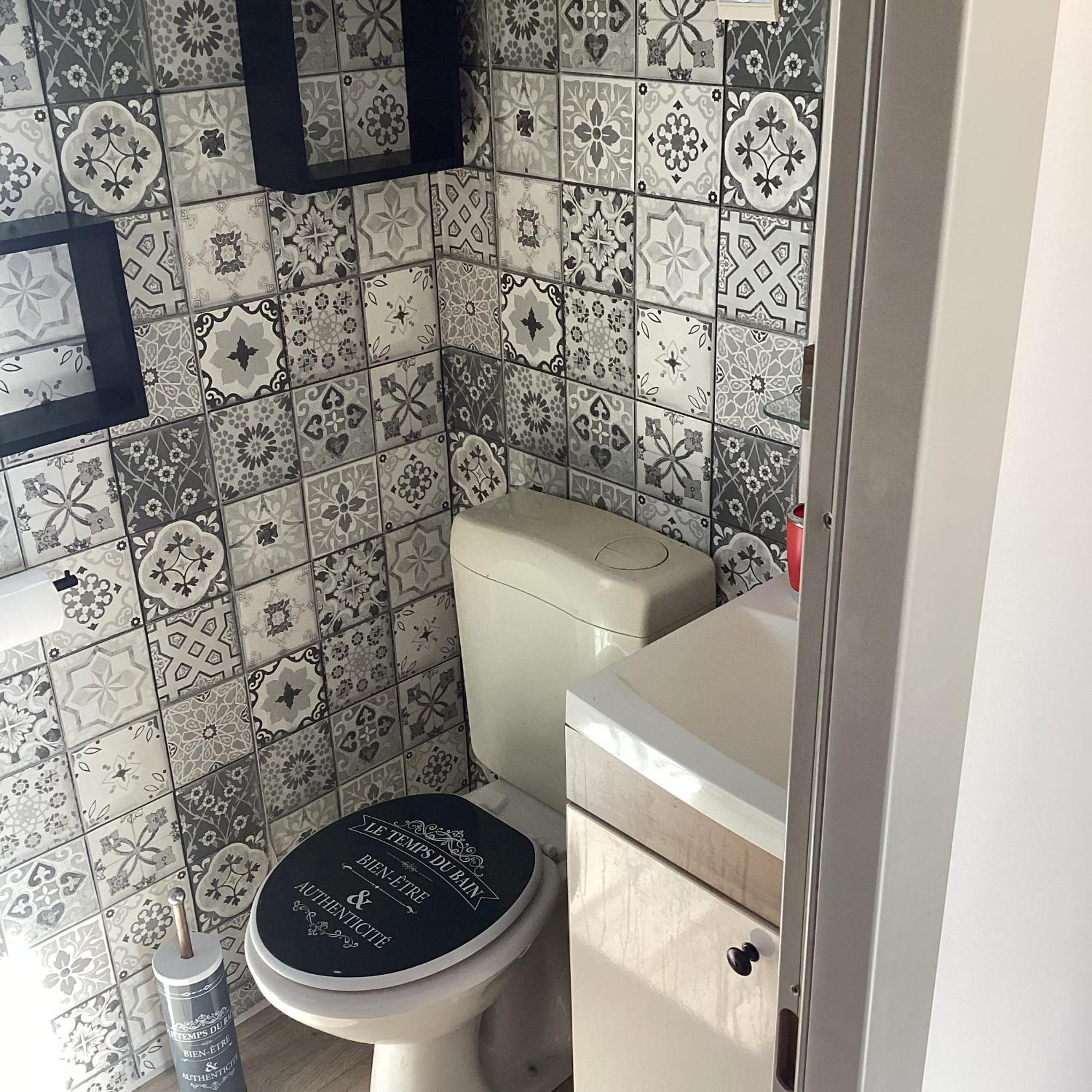 Frejus Tout Confort, Climatisation,Linge De Lit Et De Toilette, Coffre Fort, Ventilations Au Plafond Chambres Et Wifi Possible エクステリア 写真